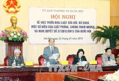 Tháng 5 - 2013: Tổ chức điều trần về phòng, chống tham nhũng