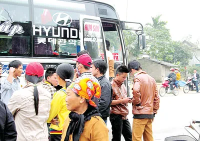 Miền Trung: Xóa nạn xe dù, bến cóc