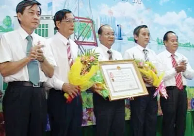 Đài PTTH Vĩnh Long tổ chức lễ đón nhận Huân chương Độc lập hạng 3