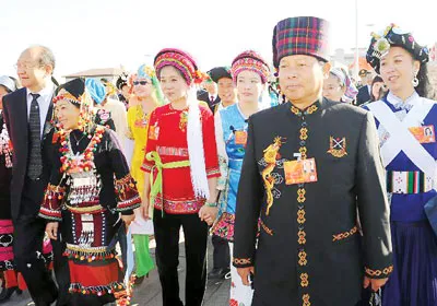 Quốc hội Trung Quốc khóa 12 khai mạc: Cân bằng phát triển các vùng miền