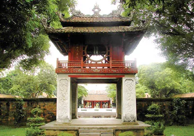 Tổ quốc sáng ngày thơ