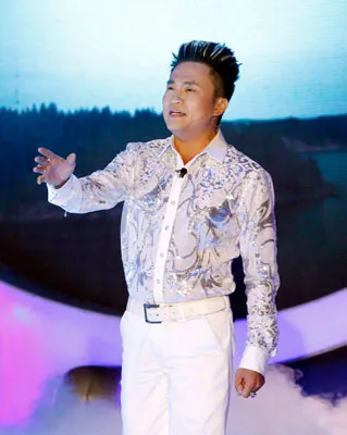 Đại Nghĩa chọn “Ông hoàng nhạc Việt” Đàm Vĩnh Hưng để hóa thân