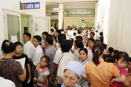 Bộ trưởng Bộ Y tế Nguyễn Thị Kim Tiến: Sẽ có quy định về quy trình khám chữa bệnh