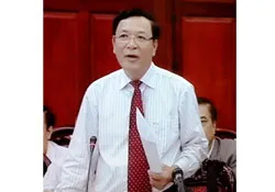 Bộ trưởng Bộ Giáo dục và Đào tạo Phạm Vũ Luận