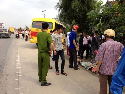 Hà Tĩnh: Xe khách tông xe đạp, một phụ nữ chết tại chỗ