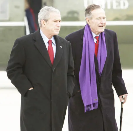 Hai cựu Tổng thống Bush cha và Bush con