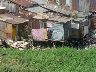 People in poor households receive support from the government to escape poverty (Photo: B.Long)