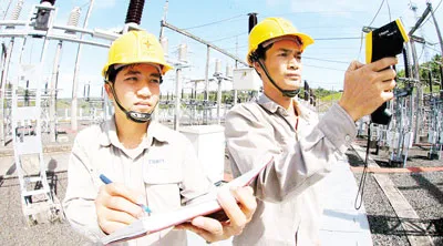 TP Hồ Chí Minh: Quá tải, nhiều khu dân cư mất điện