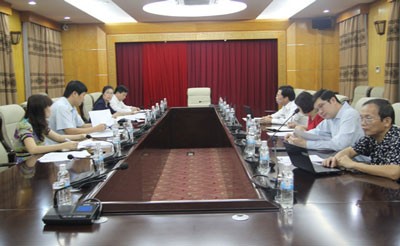 The meeting of the organizers of VACI 2013 to totalize projects before the selection procedure (Photo: Thanh tra chinh phu)