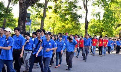 Hue residents walk to propagate World Environment Day 2012 (File Photo: SGGP)