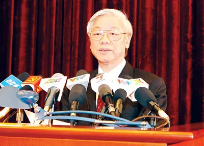 Đẩy mạnh đổi mới, kiện toàn hệ thống chính trị từ Trung ương đến cơ sở (*)