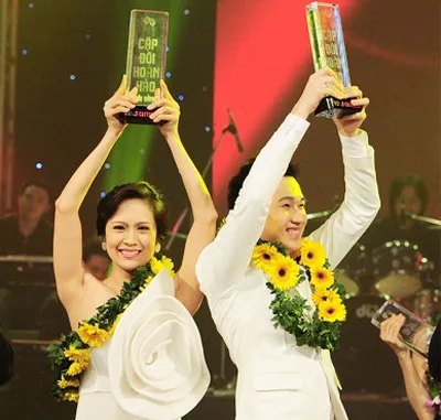 Thanh Thúy - Dương Triệu Vũ đăng quang Cặp đôi hoàn hảo 2013