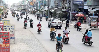 Đường Bà Hom đã thoát ngập. Ảnh: PHẠM KIM NGÂN