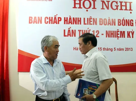 Ngôi nhà có nhiều vết nứt