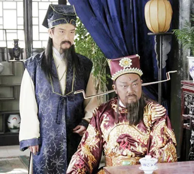 Phim Bao Thanh Thiên phát cùng lúc trên 2 kênh, cùng một khung giờ nhưng một kênh rating cao, kênh còn lại không có rating.