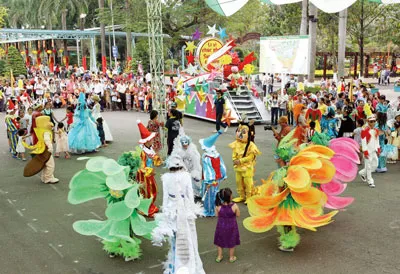 Hoạt động hè vào mùa