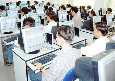 Giám sát đại học sau thành lập, giơ cao đánh khẽ?