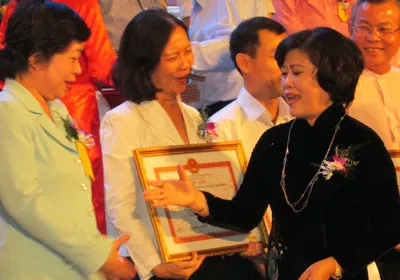 TPHCM: Tuyên dương gần 1.300 tổ chức, cá nhân nộp thuế tốt