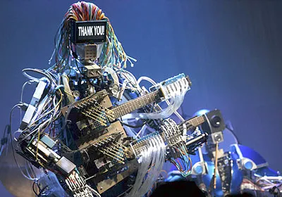 Robot biểu diễn nhạc rock