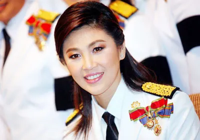 Thủ tướng Thái Lan Yingluck kiêm Bộ trưởng Quốc phòng