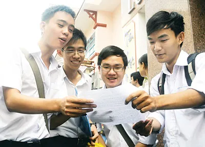 Ngày đầu thi Đại học (đợt 2): Thí sinh bị đình chỉ tăng vọt