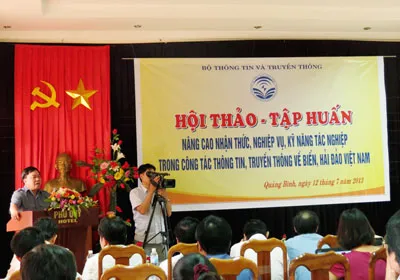 Tập huấn nghiệp vụ báo chí về tuyên truyền biển, đảo