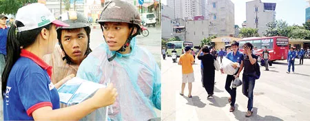 Từ Nam ra Bắc, dù nắng hay mưa, các Sinh viên tình nguyện vẫn không quản ngại khó khăn, vẫn miệt mài với công việc để trợ giúp kịp thời cho các thí sinh và phụ huynh.