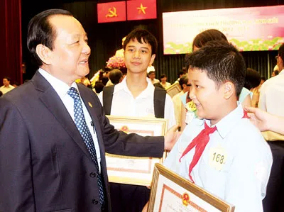 Tiếp sức phát triển tài năng trẻ