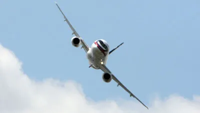 Máy bay Sukhoi Superjet 100 lại gặp tai nạn