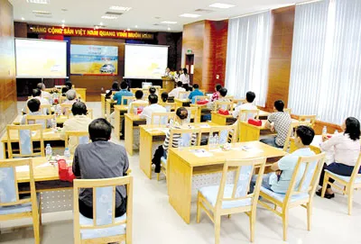 Khách hàng gửi tiền tại WESTERNBANK trúng xe Toyota Corolla Altis 1.8