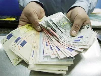 Gần 50% người dân châu Âu vẫn không ủng hộ đồng tiền chung châu Âu