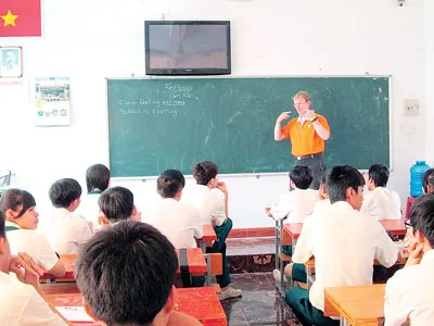Trường THCS & THPT Hà Long – Long An: Tương lai mới cho học sinh “cá biệt” ảnh 2