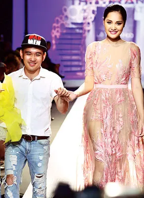 Thời trang và nhân vật, một trong những chương trình thời trang tạo được ấn tượng trong thời gian gần đây.