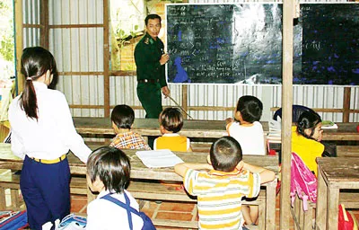 Lớp học tình thương tại đảo Hòn Chuối, tỉnh Cà Mau. Ảnh: XUÂN HẠ