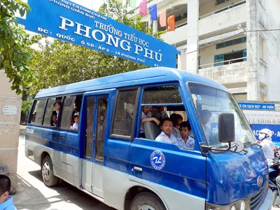 Các xe này đã tham gia vào việc đưa rước hơn 40.000 học sinh thuộc 55 trường học tại các quận 12, Thủ Đức và các huyện Cần Giờ, Bình Chánh, Củ Chi, Hóc Môn. Ảnh: THANH HẢI