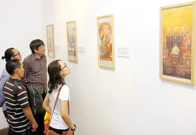 Trưng bày Ngàn năm áo mũ