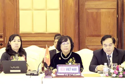 Phát triển xã hội cho mọi người