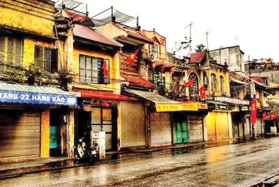 Phố cổ Hàng Đào, Hà Nội.