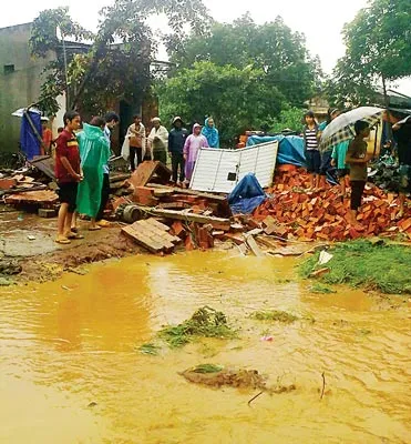 Mưa lũ làm ngập nhiều nhà dân và công trình ở huyện Ea H’leo, Đắk Lắk.