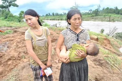 Miền Trung - Tây Nguyên: 14 người chết và mất tích do bão, lũ ảnh 2