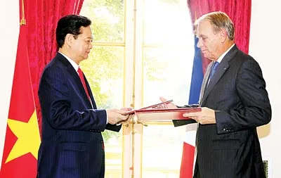 Việt Nam - Pháp trở thành đối tác chiến lược