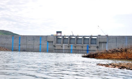 Song Tranh 2 Hydropower Plant raises concerns for its safety. (Photo: SGGP)