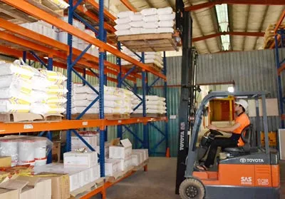 Từ những giải pháp hỗ trợ tích cực của Nhà nước, nhiều doanh nghiệp tại TPHCM đã vượt qua khó khăn, đạt doanh thu cao. Ảnh: Trương Ngọc