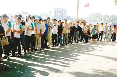Đại tướng ở lại mãi với dân tộc