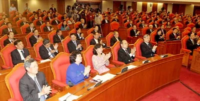 Thông báo Hội nghị lần thứ tám Ban Chấp hành Trung ương Đảng khóa XI