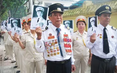 Lính già nhòa lệ trước anh cả...! ảnh 3