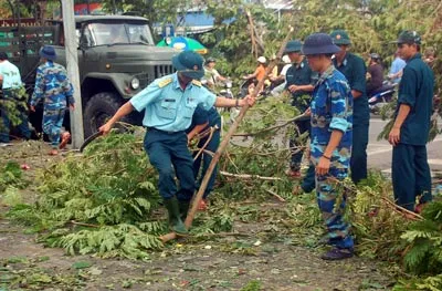 Bão số 11: 9 người chết và mất tích, 69 người bị thương và hàng trăm nhà cửa, tàu thuyền bị hư hỏng nặng