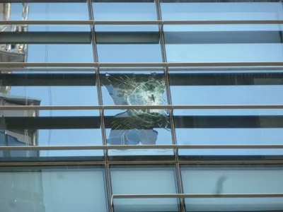 Cháy khách sạn, hàng trăm công nhân, khách tháo chạy