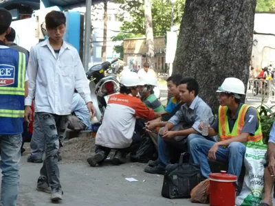 Nhiều công nhân vẫn chưa hết bàng hoàng