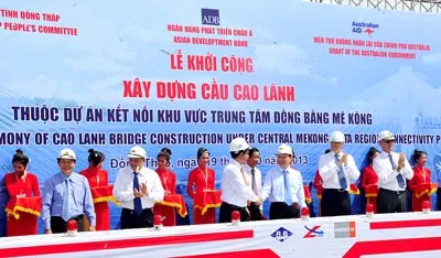 Khởi công xây cầu Cao Lãnh